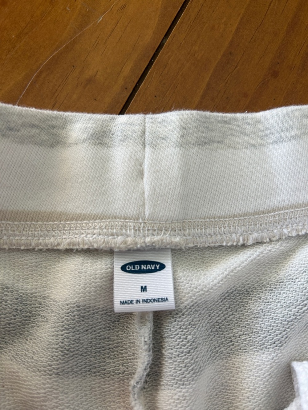Old Navy Striped Knit Shorts in Black, Tan & White Size Medium - Picture 2 of 4